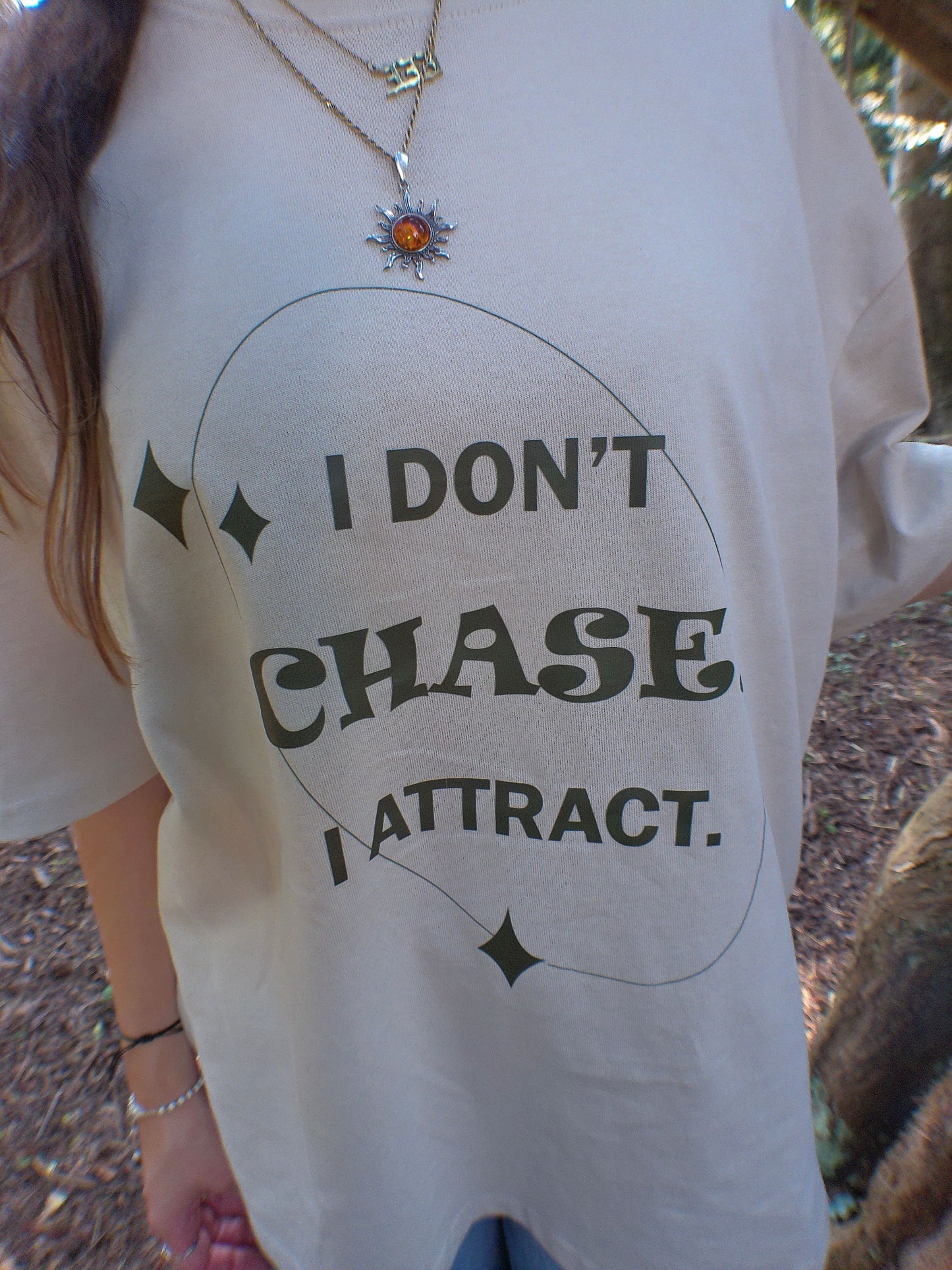 I ATTRACT TEE - SAND